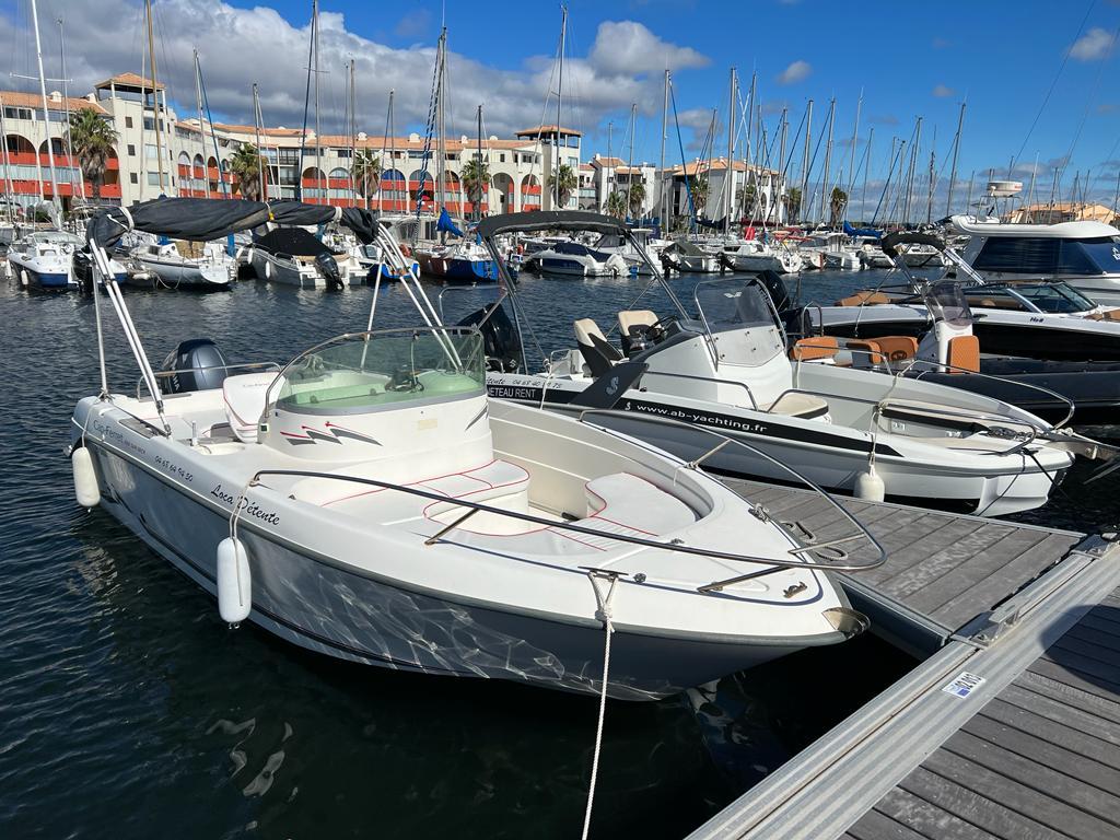 slider 0 B2 Marine Cap Ferret 650 Open Sun Deck